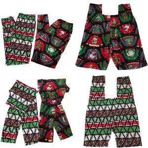 No Boundaries Christmas Holiday-Themed Red and Green Juniors Leggings Set of 2